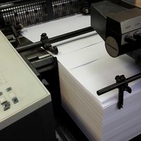 Eine Falzmaschine für die Weiterverarbeitung von Papier